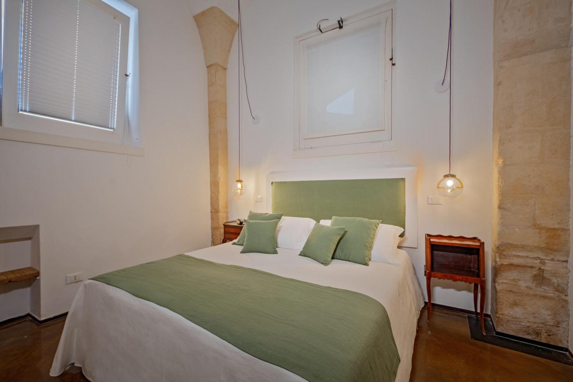 Vico Dei Bolognesi Palazzo Personè 3* Lecce