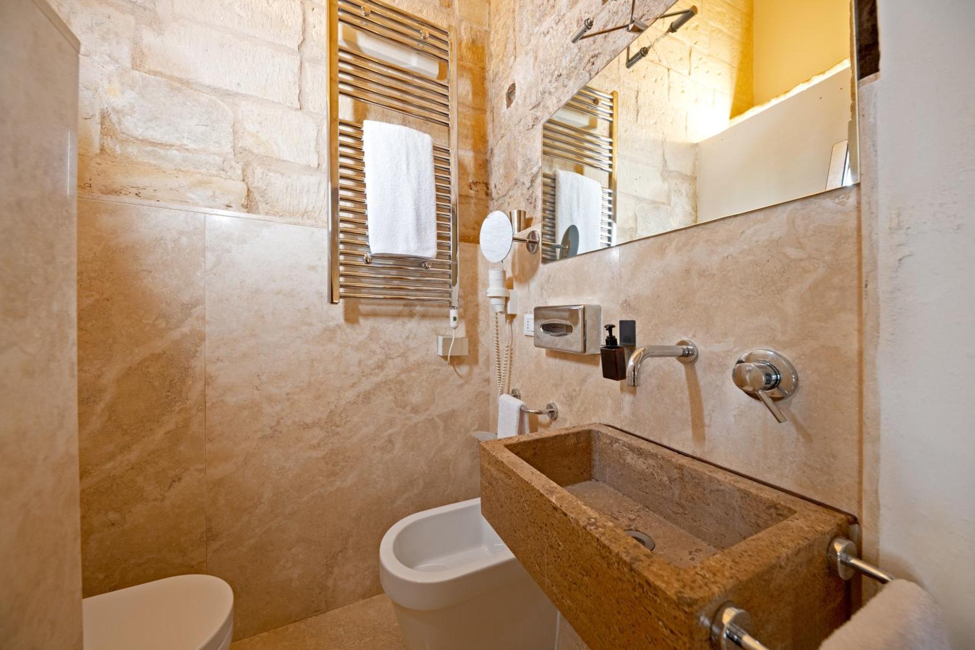 Bed & Breakfast Vico Dei Bolognesi Palazzo Personè 3*